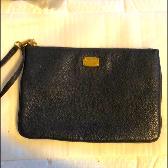🔥MICHAEL KORS 🔥XxLarge wristlet 🔥🔥